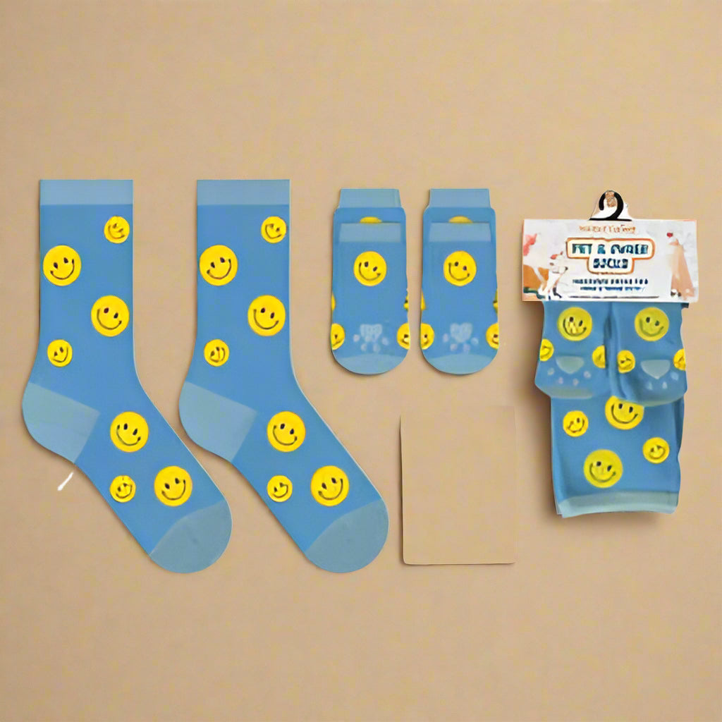 Smiley Face Pet & Owner Matching Socks – Cheerful Non-Slip Gripper Set